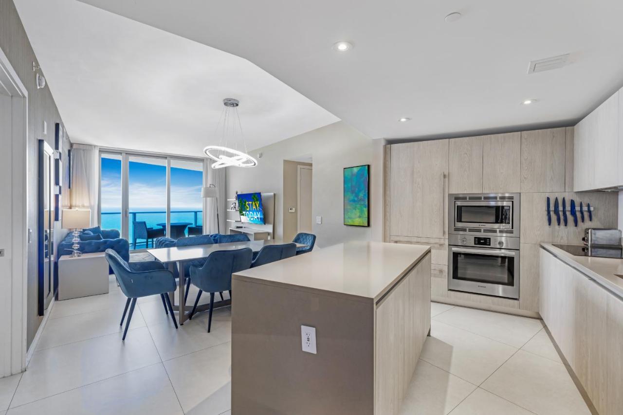 The Ultimate Resort - Beachfront 2 Bedroom Apartment With Direct Ocean View, Rooftop Pool, Hot Tub And Gym Hollywood Exteriér fotografie