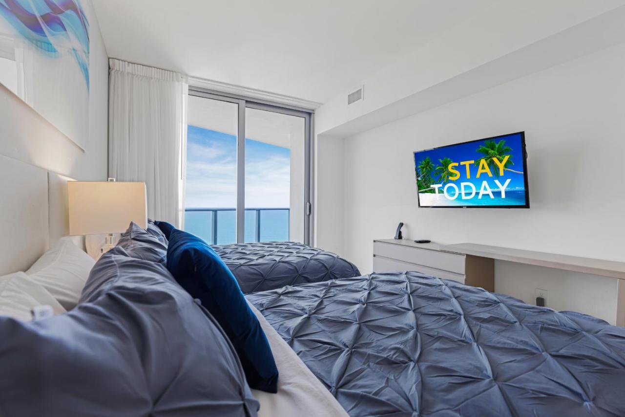 The Ultimate Resort - Beachfront 2 Bedroom Apartment With Direct Ocean View, Rooftop Pool, Hot Tub And Gym Hollywood Exteriér fotografie