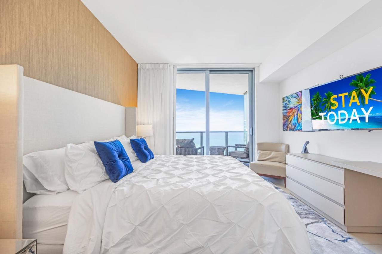 The Ultimate Resort - Beachfront 2 Bedroom Apartment With Direct Ocean View, Rooftop Pool, Hot Tub And Gym Hollywood Exteriér fotografie