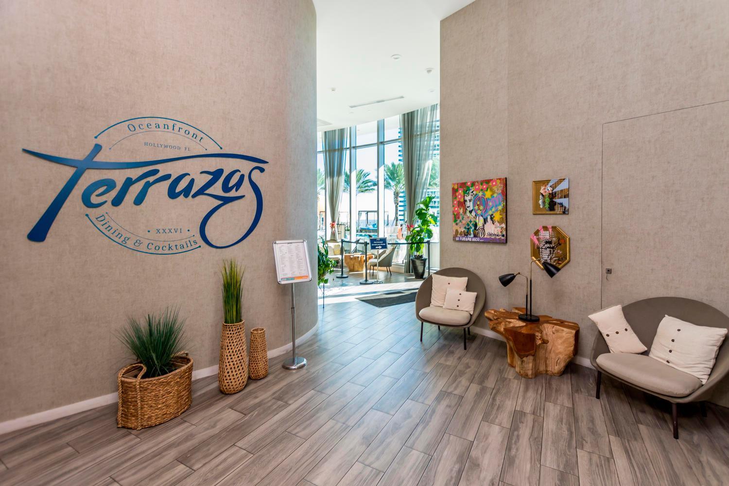 The Ultimate Resort - Beachfront 2 Bedroom Apartment With Direct Ocean View, Rooftop Pool, Hot Tub And Gym Hollywood Exteriér fotografie